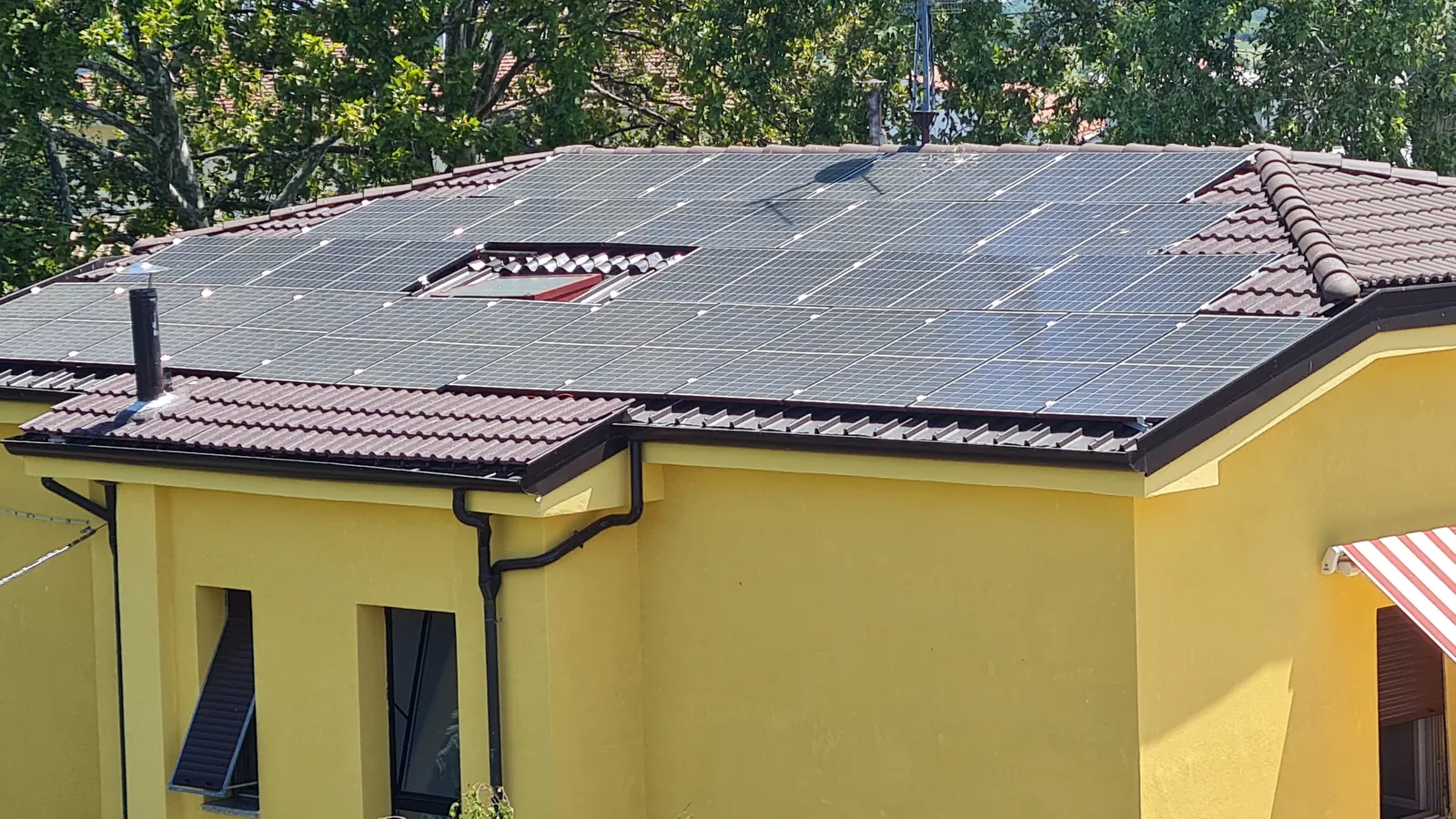Abitazione con impianto fotovoltaico chiavi in mano di Magikenergy